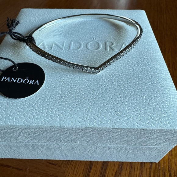 Genuine Pandora Sterling Silver Sparkling Wishbone Bangle - Picture 2 of 4